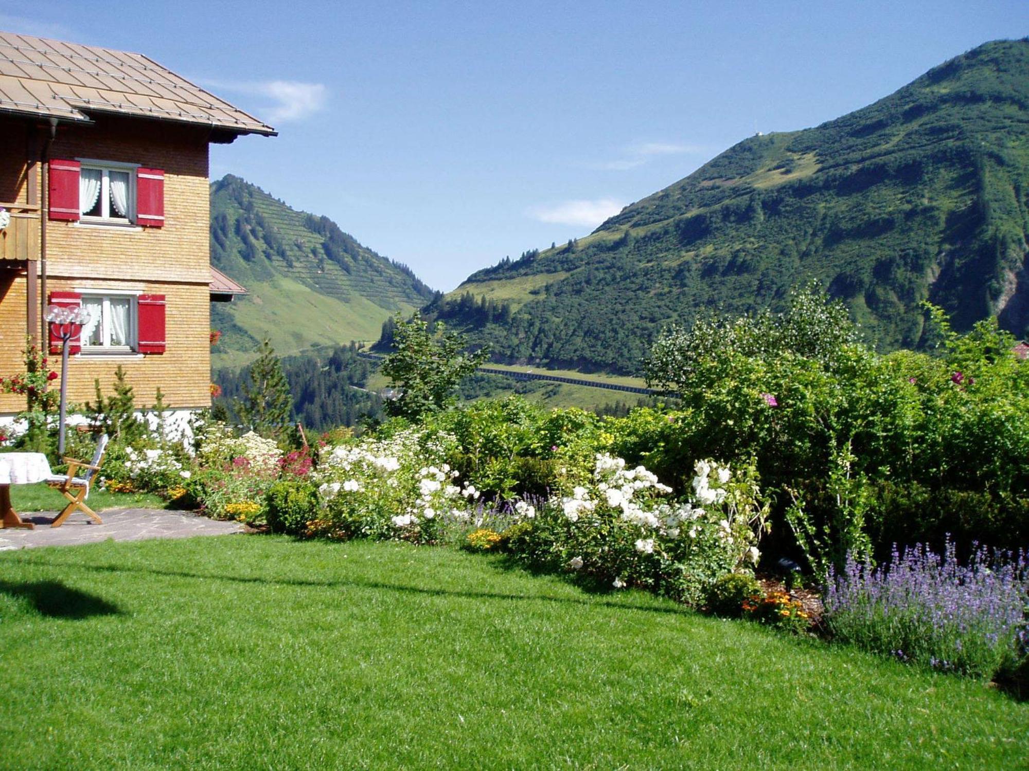 Hotel Alpenblume Damuels Eksteriør bilde