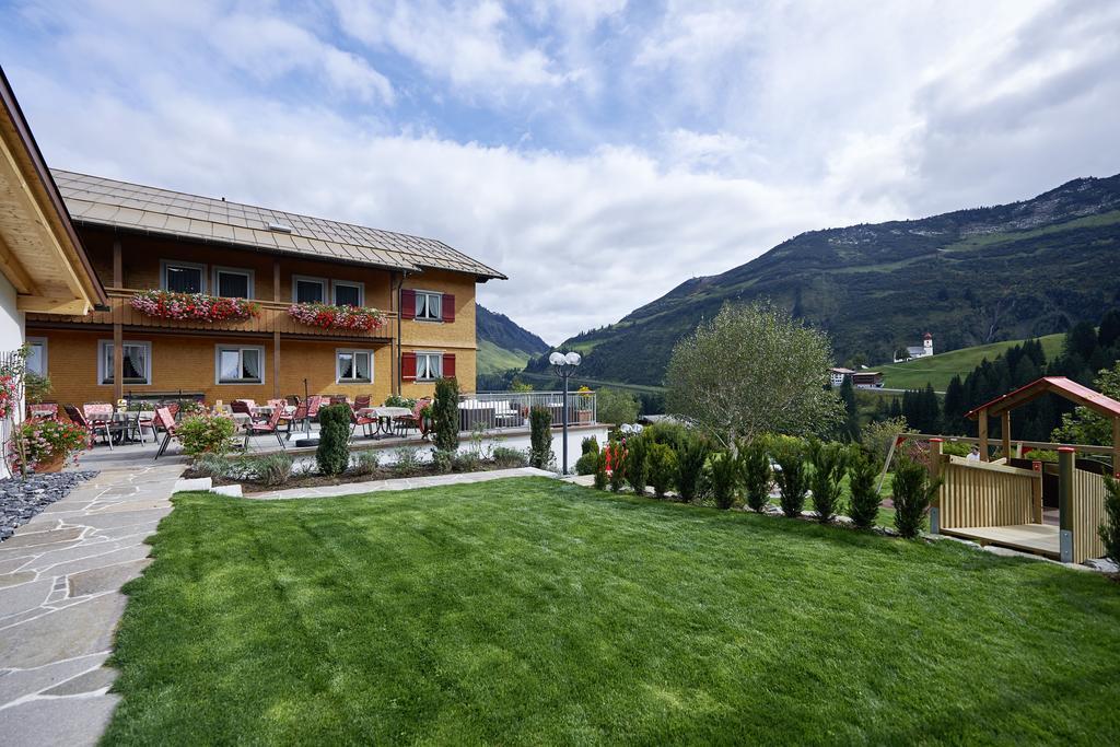 Hotel Alpenblume Damuels Eksteriør bilde